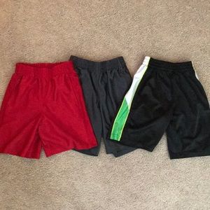 3 pairs of boys sports shorts (size 6/7)